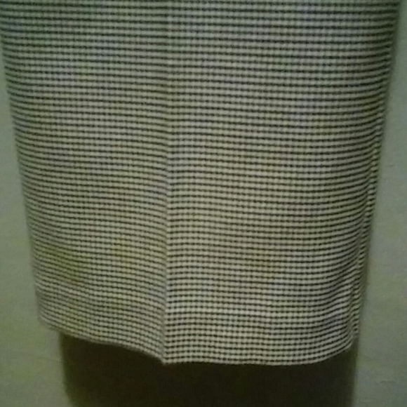 🆕Brand new Woman's Black Pleated Pants/NWT - Picture 7 of 8